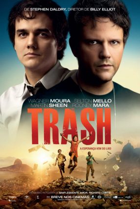 Cartaz do filme TRASH – A ESPERANÇA VEM DO LIXO – Trash
